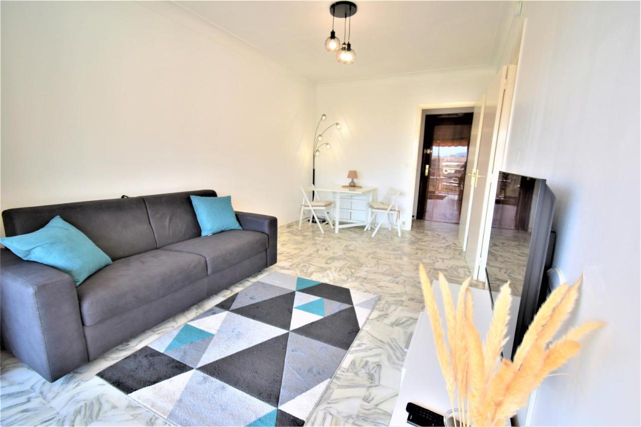L'Orangerie - Proche Mer - Terrasse - Parking Prive - Clim 罗克布吕讷-卡普马丹 外观 照片